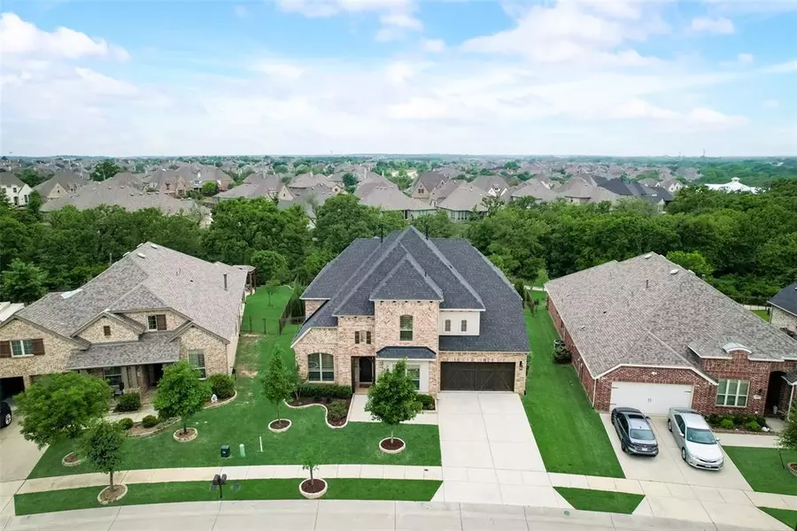 9201 Pecan Woods Trail, Lantana, TX 76226