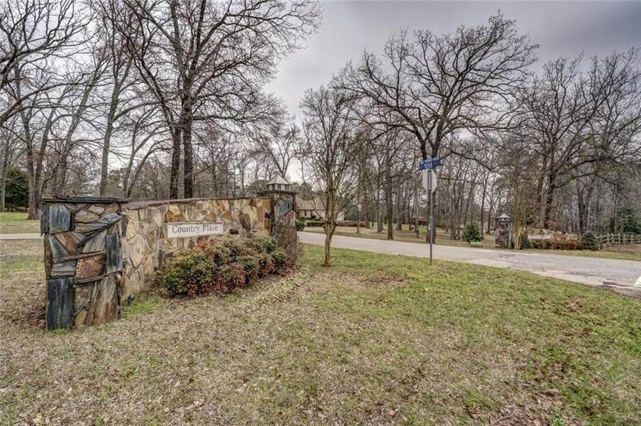 19286 Hidden Lake Drive, Tyler, TX 75703