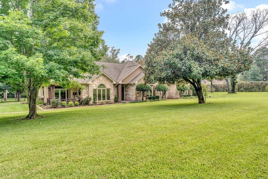 19718 Copperoaks Drive, Tyler, TX 75703