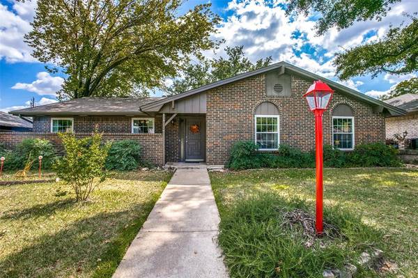 404 E Scotland Drive, Irving, TX 75062