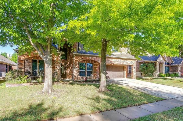 900 Greenwood Drive,  Burleson,  TX 76028