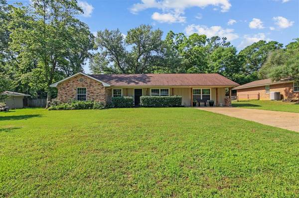 526 Norma Street, Nacogdoches, TX 75965