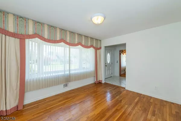 Parsippany-troy Hills Twp., NJ 07054,8 Lodge Ln