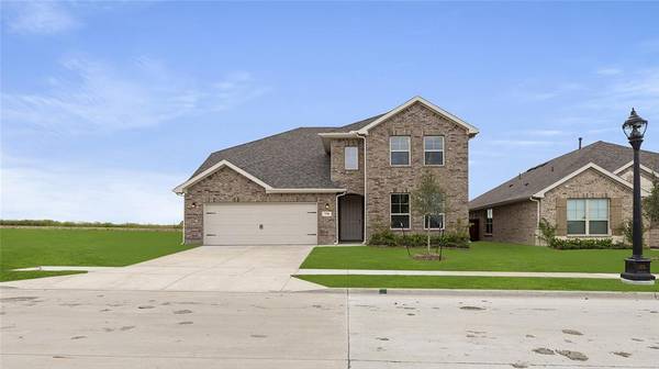 758 Grand Dale Drive, Lavon, TX 75166