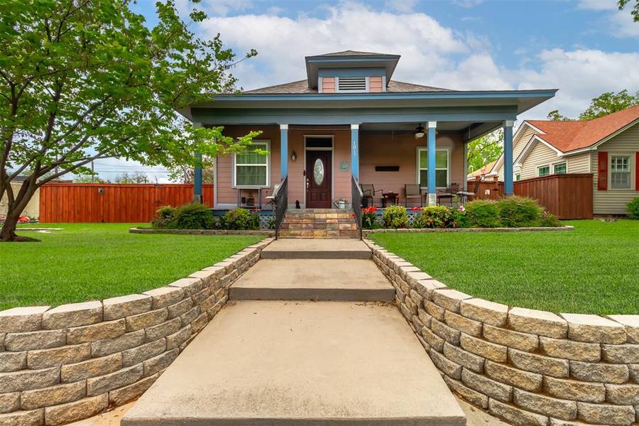 1017 W Woodard Street, Denison, TX 75020