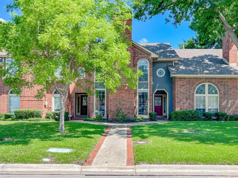 236 Cobblestone Row, Denton, TX 76207