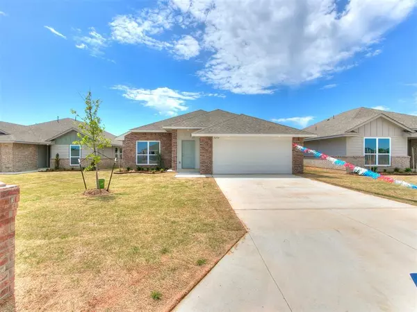 20754 Keystone Lane, Harrah, OK 73045