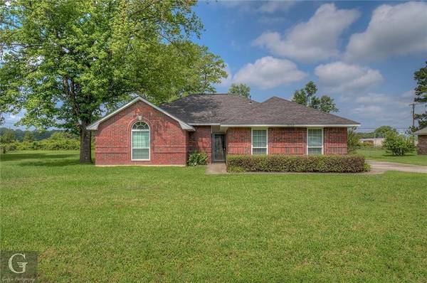 7032 Winburn Drive, Greenwood, LA 71033