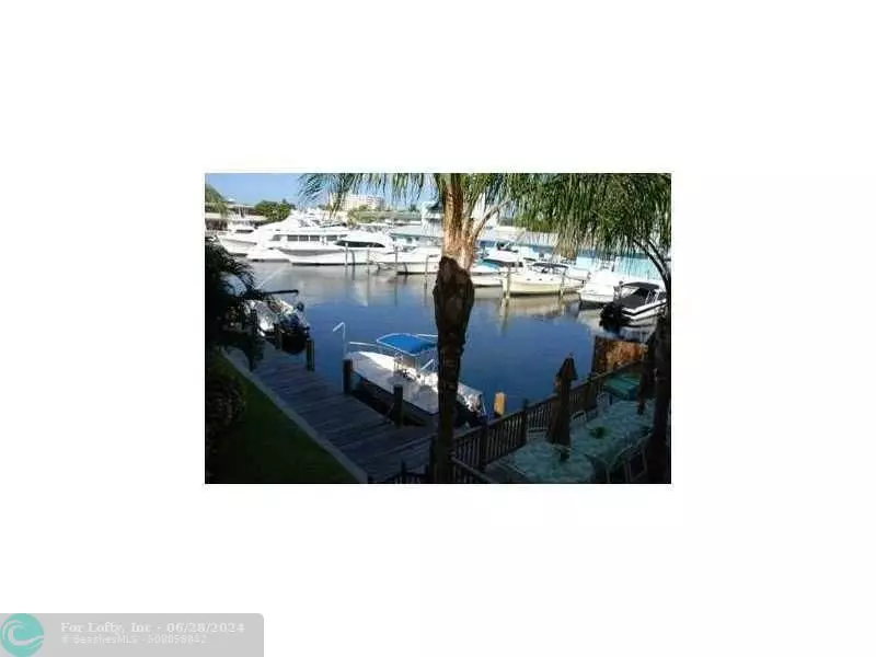 223 Marine Ct  #103, Lauderdale By The Sea, FL 33308