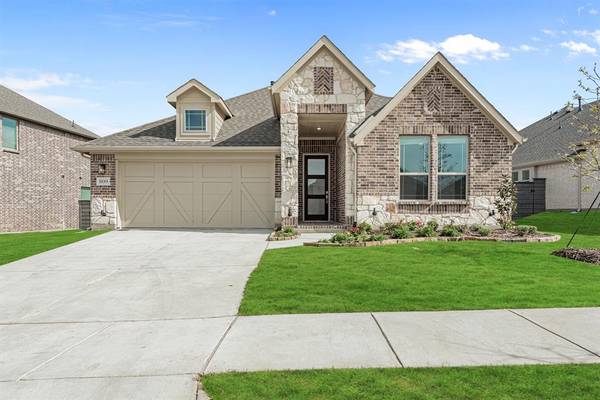 809 Blue Yucca Lane, Little Elm, TX 76227