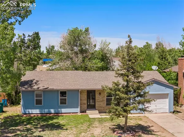 2530 Prescott CIR, Colorado Springs, CO 80916