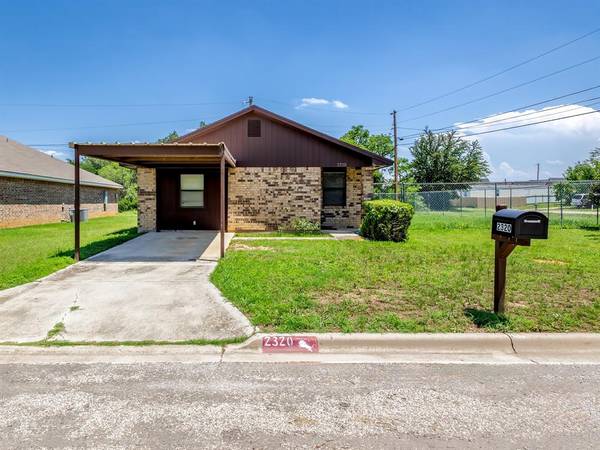 2320 Carriage Lane,  Brownwood,  TX 76801