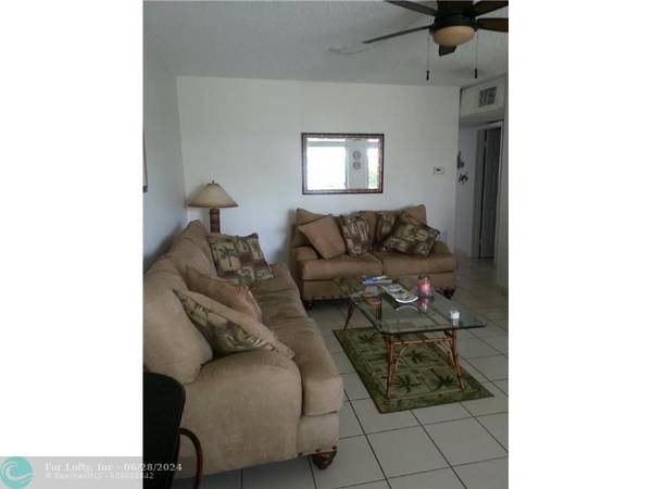 Lauderdale By The Sea, FL 33308,223 Marine Ct  #103