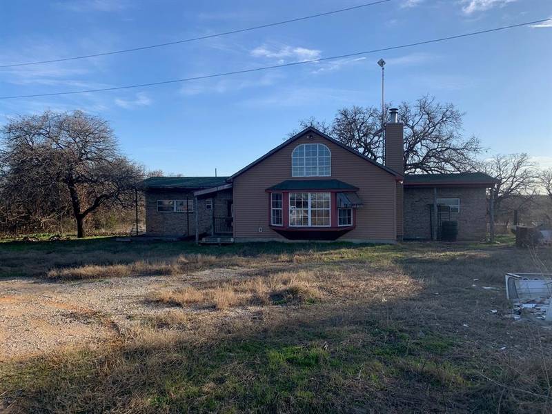 211 County Road 4765, Boyd, TX 76023