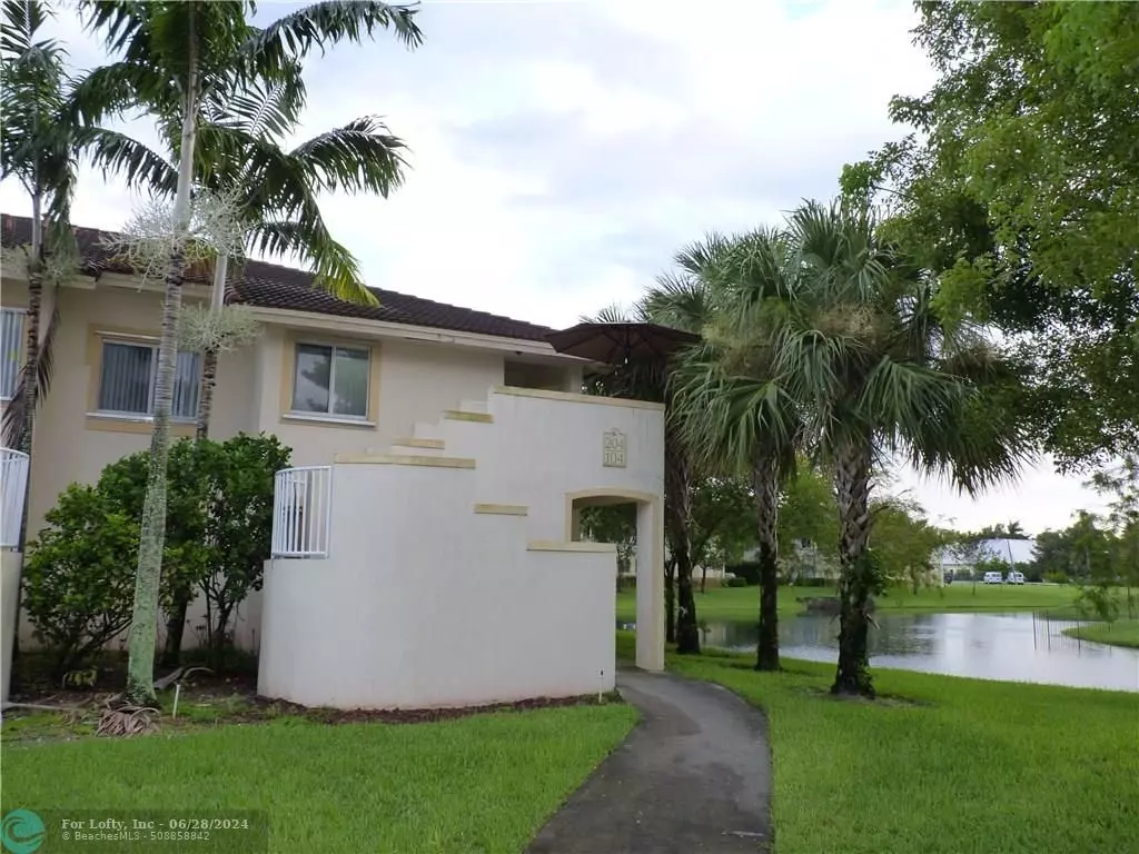 Davie, FL 33314,6220 SW 47th Ct  #104