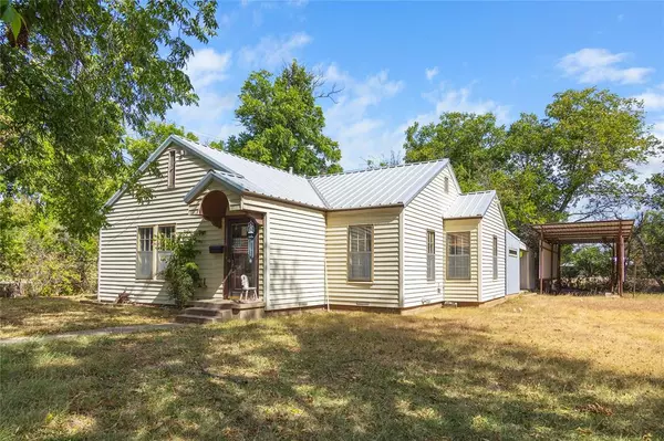 Coleman, TX 76834,1116 W Cedar Street