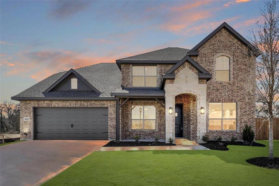 3225 Signal Hill Drive, Burleson, TX 76028