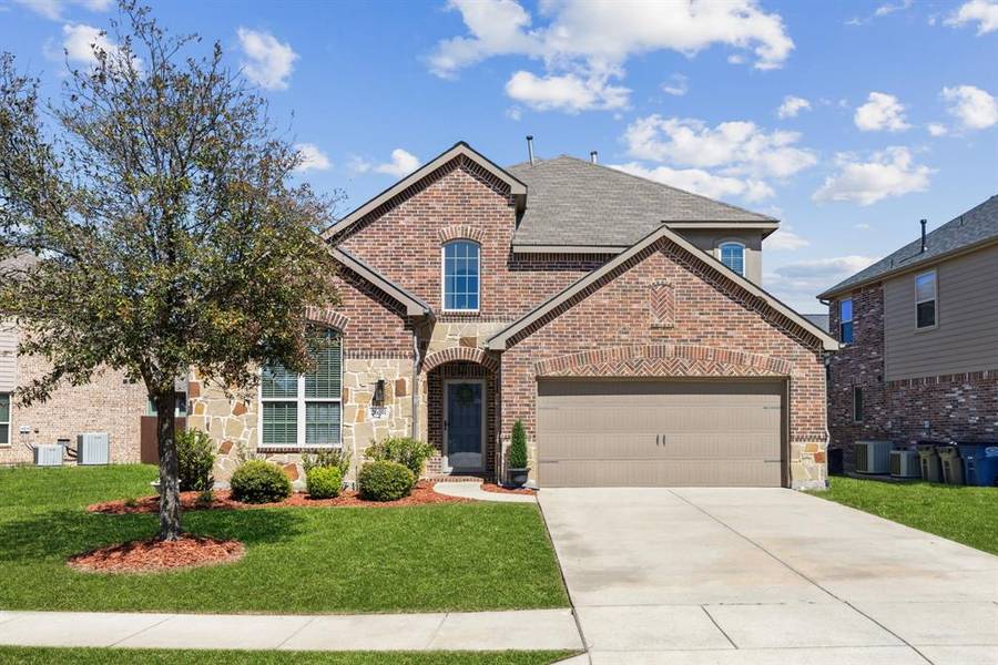 2638 Calmwood Drive, Little Elm, TX 75068