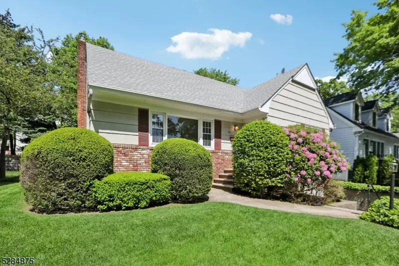 22 Glenfield Rd, Bloomfield Twp., NJ 07003