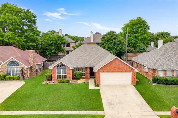 3007 Clairemont Lane,  Euless,  TX 76039