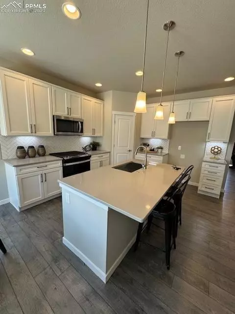 Colorado Springs, CO 80922,6641 Vistancia AVE