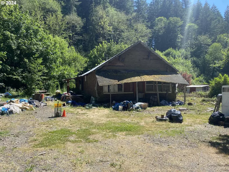 39636 ROW RIVER RD, Dorena, OR 97434