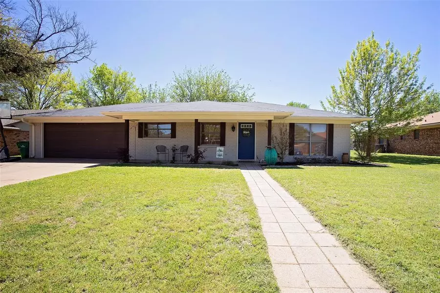 1212 Randy Drive, Graham, TX 76450