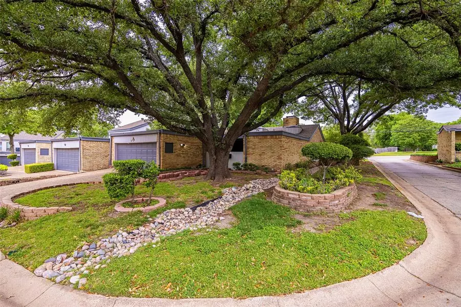 6301 Elder Grove Drive, Dallas, TX 75232