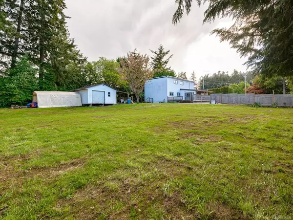 Comox, BC V9M 3Y6,784 Anderton Rd