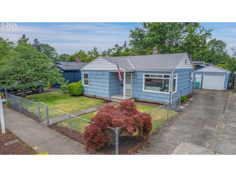 4021 SE 74TH AVE, Portland, OR 97206