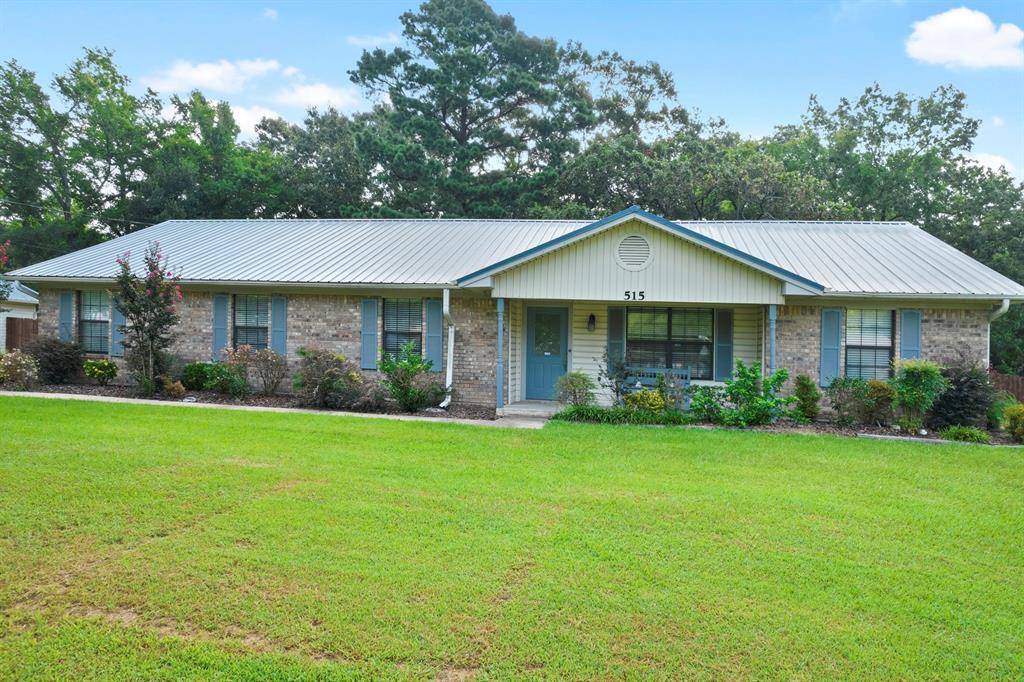 515 Dunn Avenue, Mount Pleasant, TX 75455