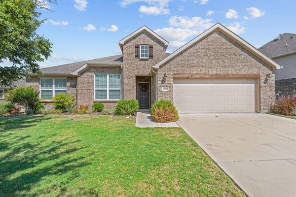 2113 Plamera Lane, Fort Worth, TX 76131