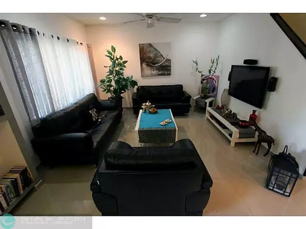 Dania Beach, FL 33312,4933 SW 32ND TE  #4933