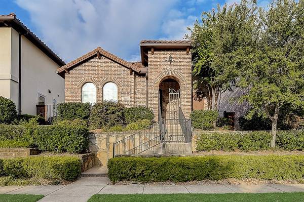 7031 Comal Drive, Irving, TX 75039