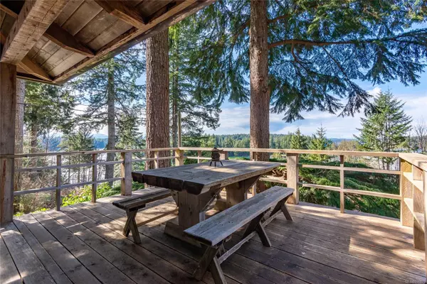 Quadra Island, BC V0P 1N0,1206 Dawnray Rd