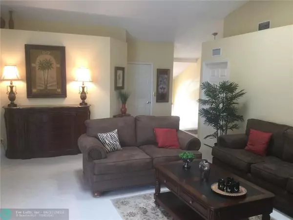 Boca Raton, FL 33498,10870 Lakemore Ln  #202