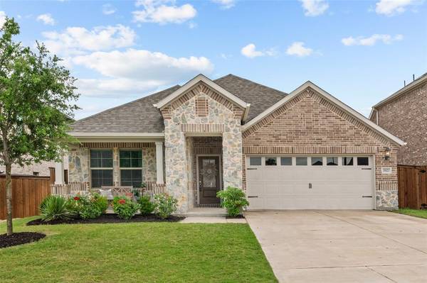 10421 Trail Ridge Drive, Fort Worth, TX 76126