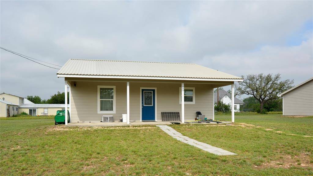 805 Hutchings, Goldthwaite, TX 76844