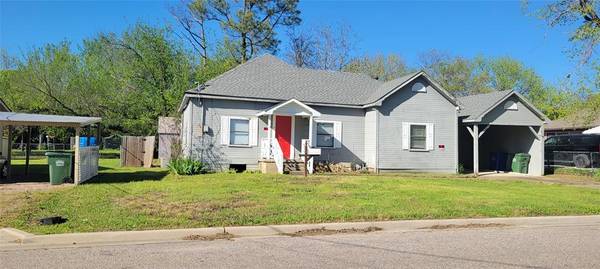 103 W South Street, Whitesboro, TX 76273