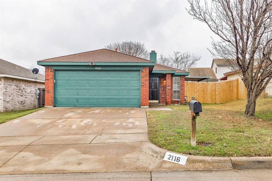 2116 Rolling Creek Run, Fort Worth, TX 76108