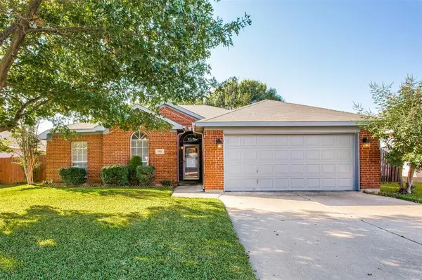 4021 Busch Gardens Drive, Fort Worth, TX 76123