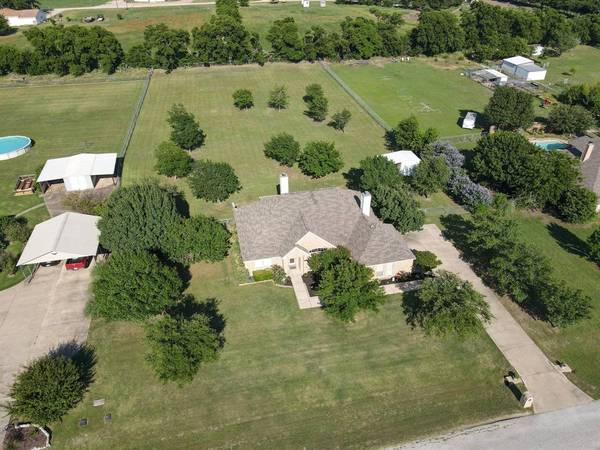 167 Saddlebrook Court, Rhome, TX 76078