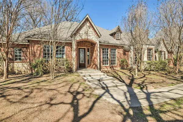 6606 Forest Oak Court, Granbury, TX 76049