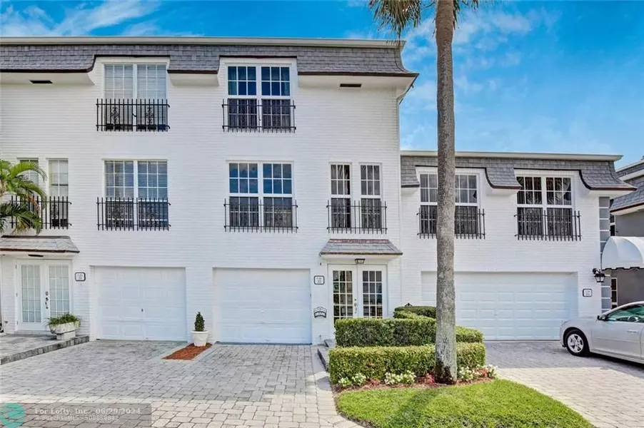 1194 Hillsboro Mile  #32, Hillsboro Beach, FL 33062