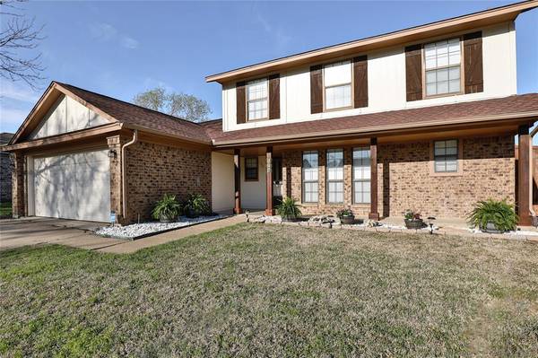 574 Calvert Court, Lewisville, TX 75067