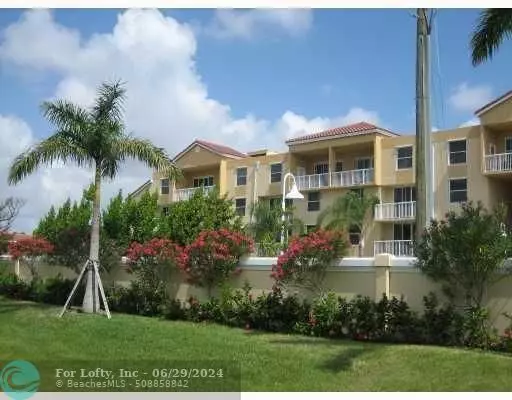 Dania Beach, FL 33004,519 E Sheridan St  #303