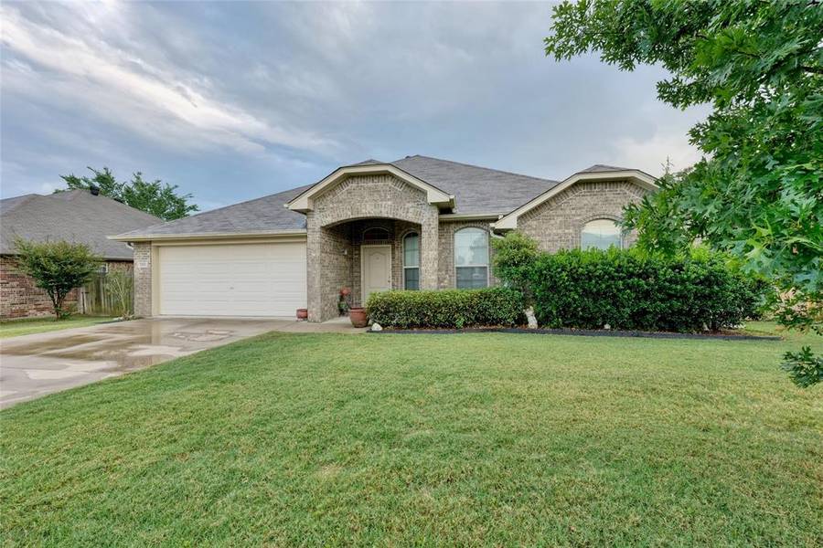 1906 Golden Bay, Whitehouse, TX 75791