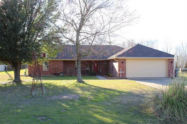 145 County Road 4218, Winnsboro, TX 75494