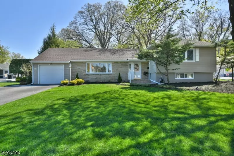 409 Lincoln Ave, Pompton Lakes Boro, NJ 07442