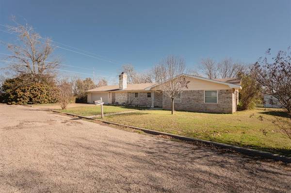 511 N Avenue V, Clifton, TX 76634